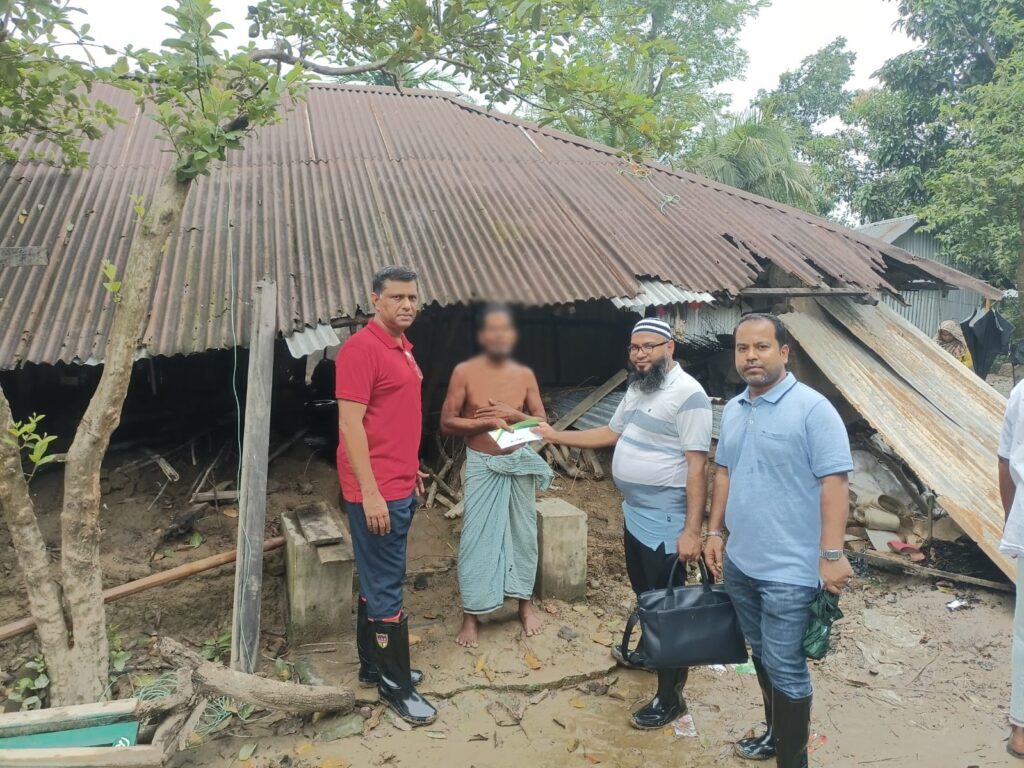 DSL Employees has been Supported the Flood-Affected Communities 1 DSL CSR 01